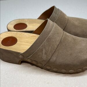 Suede Chloe Clogs with Wooden Sole